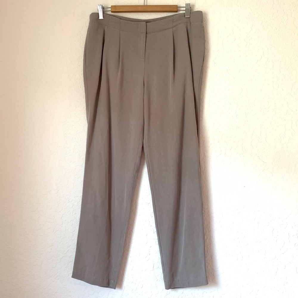 Eileen Fisher Pants Women M Petite Tan Pleated Tencel Quiet Luxury Professional